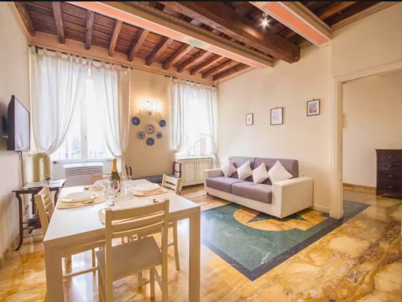 PIAZZA DI SPAGNA A 2 PASSI (1)