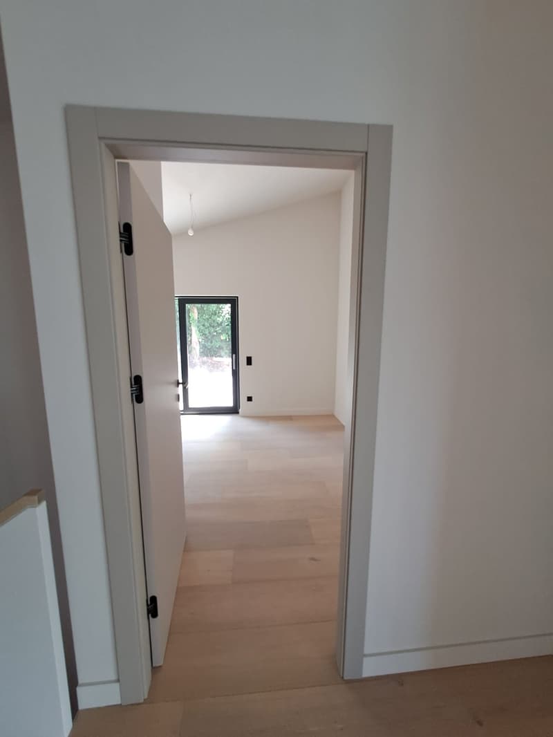 Maison moderne entièrement rénovée (15)