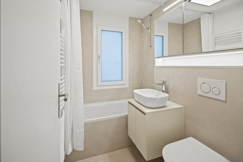 Wohnen mit Seesicht – hochwertige 4½-Zimmerwohnung mit See- und Bergsicht (9)