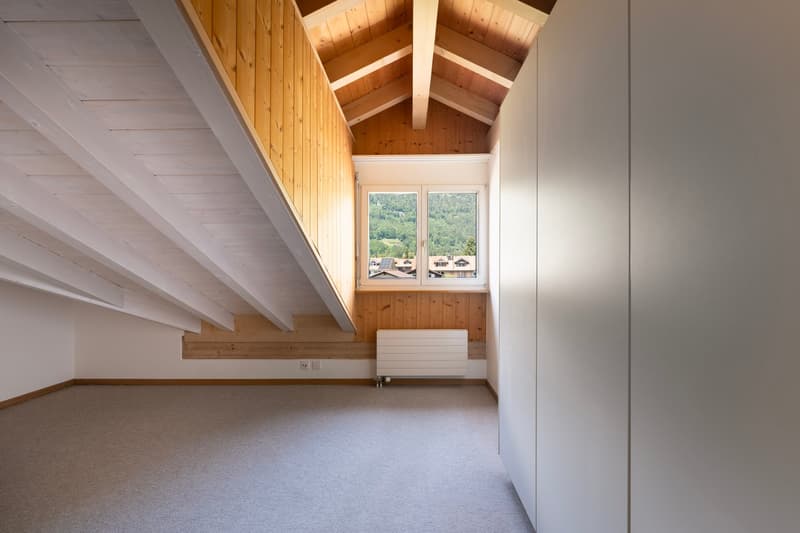 Grosszügige 4½-Zimmer Dachwohnung mit herrlicher Aussicht (11)
