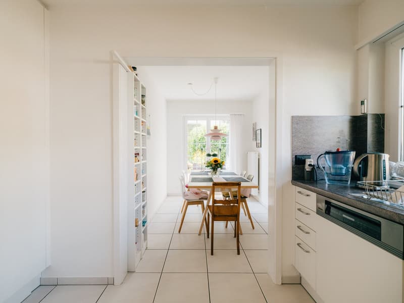 6½-Zimmer Einfamilienhaus mit Charme, viel Platz und wunderbarer Aussicht (11)