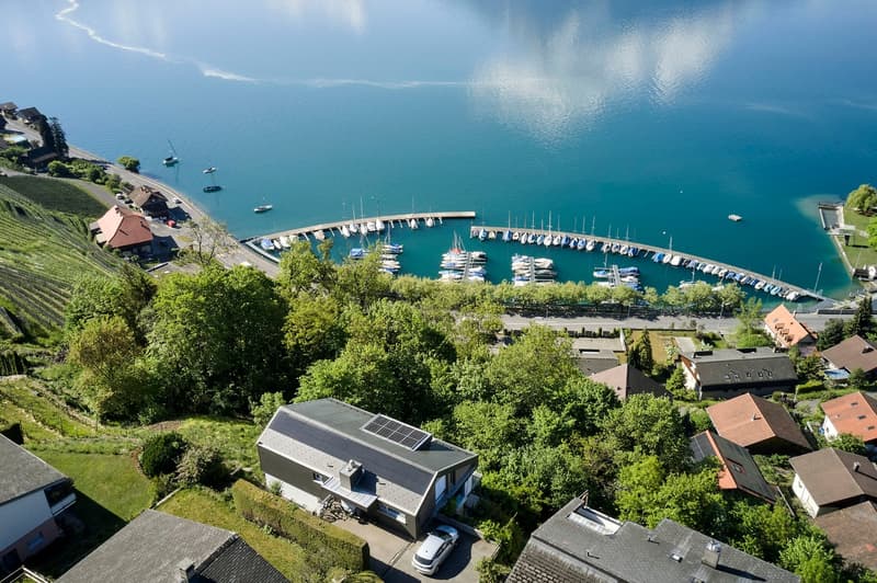3½-Zi.-Dachwohnung: Wohnen mit 60er-Jahre-Flair und Blick auf das Schloss (10)