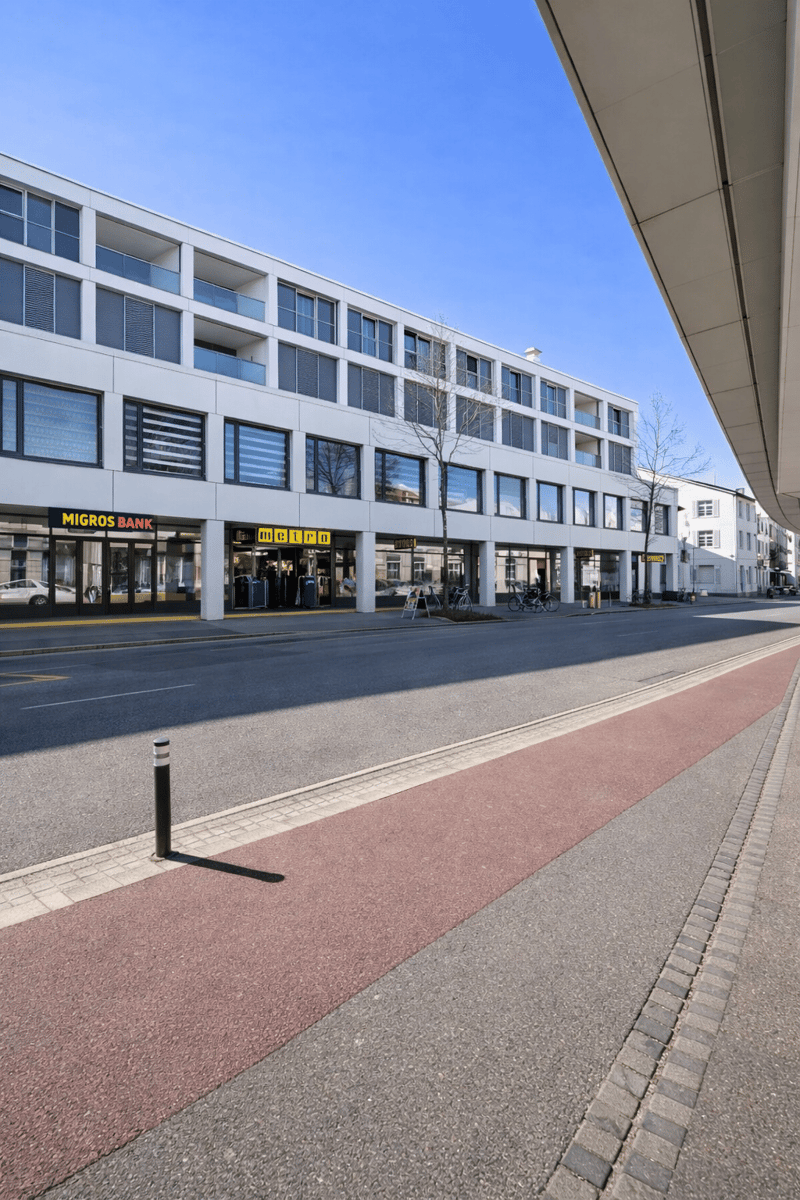 Sichtbare Lage zu attraktivem Mietzins in Wil (2)