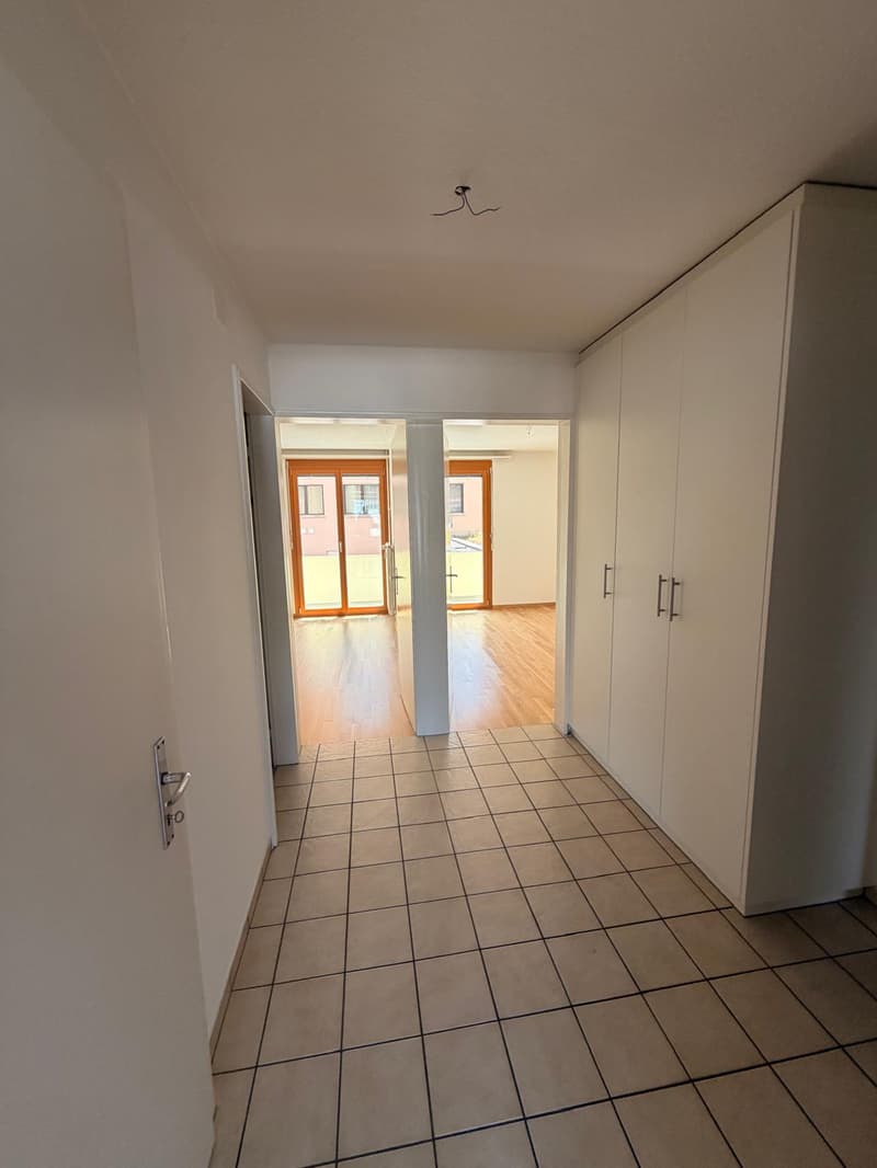Charmante 3.5-Zimmer-Wohnung mit Balkon und Seeblick in Luzern (5)