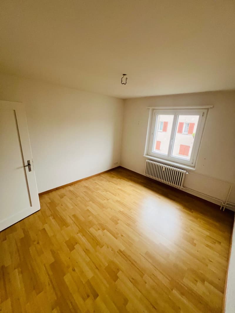 Charmante 3.5-Zimmer-Wohnung in ruhiger Lage in Horw (3)