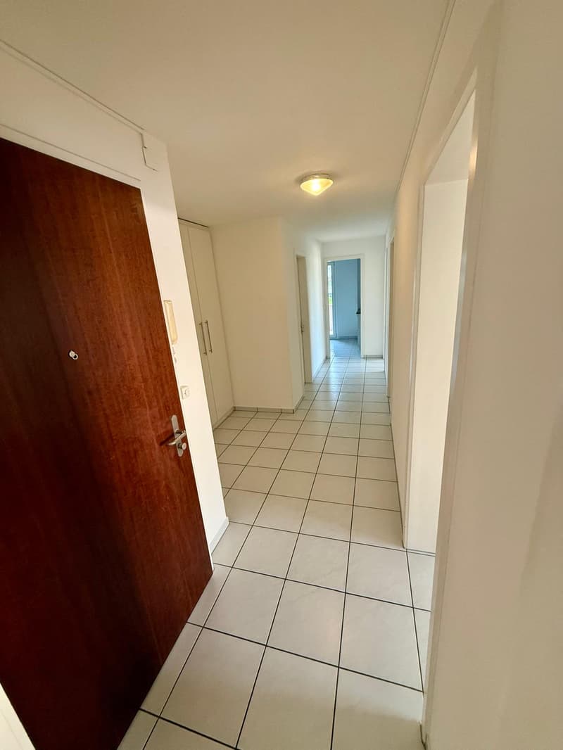Sonnige 3.5-Zimmer-Wohnung mit Balkon in Kriens zu vermieten (4)