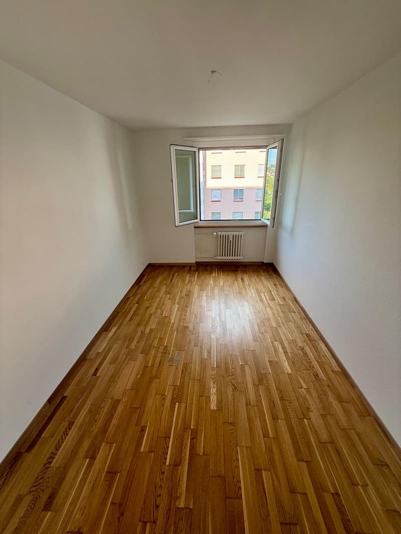 Sonnige 3.5-Zimmer-Wohnung mit Balkon in Kriens zu vermieten (11)