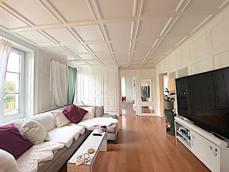 Casa multifamiliare con caratteristiche ricche e 4 appartamenti (12)
