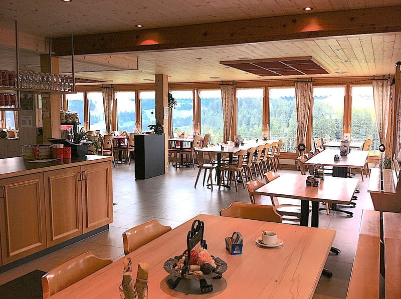 Location ou achat : Restaurant panoramique avec 2 appartements et 1 studio (2)
