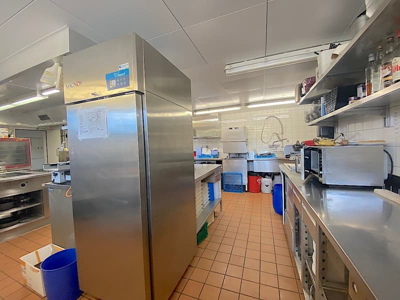 Location ou achat : Restaurant panoramique avec 2 appartements et 1 studio (12)