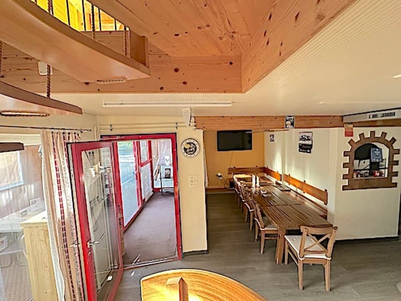 Mehrfamilienhaus mit 3 Wohnungen und Geschäftslokal (13)