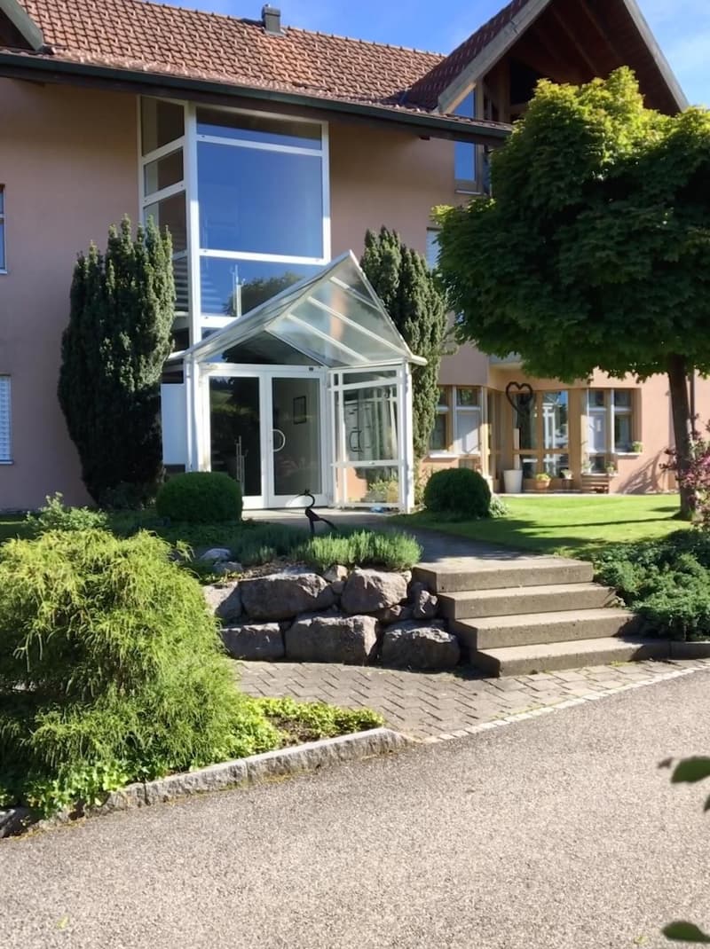 3.5-Zimmer EG Wohnung mit 2 Sitzpläten (2)