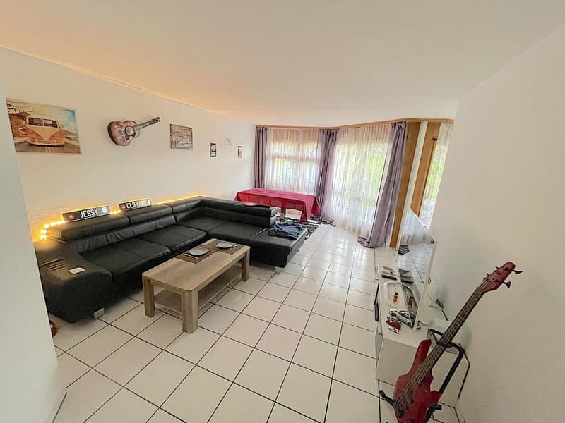 3.5-Zimmer EG Wohnung mit 2 Sitzpläten (7)