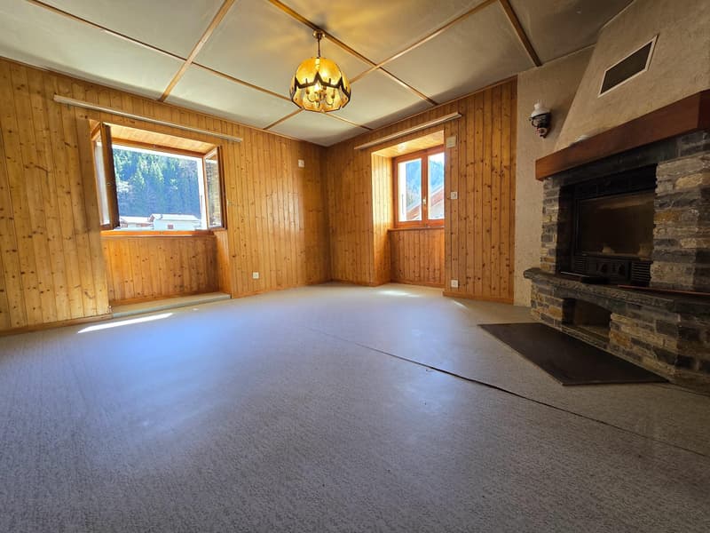 Un projet à imaginer : Maison à rénover au coeur de Praz-de-Fort - beau potentiel de 2 logements (2)