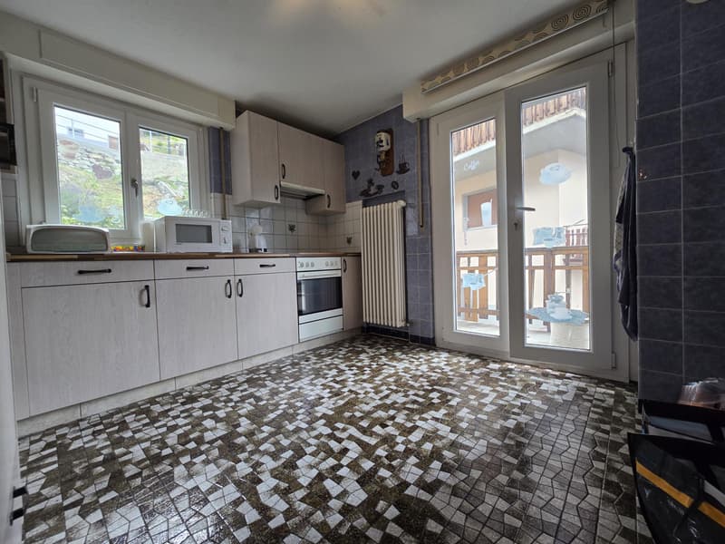 Bel appartement lumineux avec 2 balcons - 3.5 pces - garage privatif inclus (6)