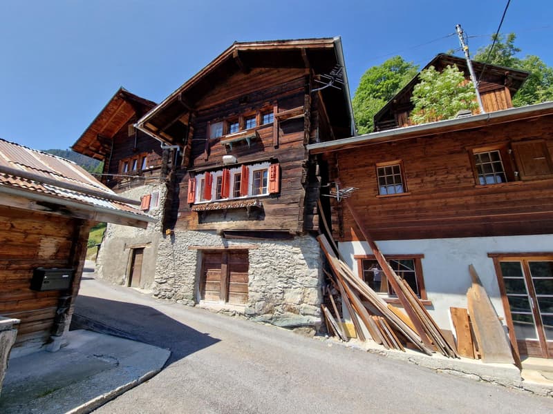 Vente aux étrangers possible - Appartement de charme avec terrasse et vue panoramique sur les Alpes (1)