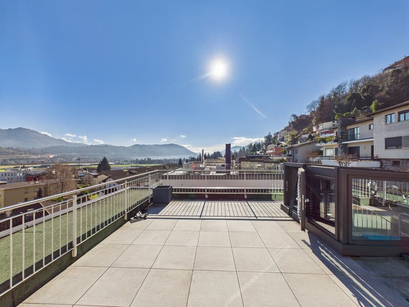 MERAVIGLIOSA CASA CONTIGUA CON GIARDINO E ROOFTOP-MÖGLICH ALS ZWEITWOHNSITZ (25)