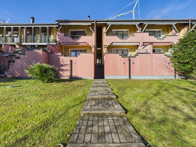 ACCOGLIENTE APPARTAMENTO DI 2,5 LOCALI CON BALCONE E VISTA APERTA-ZWEITWOHNSITZ (23)