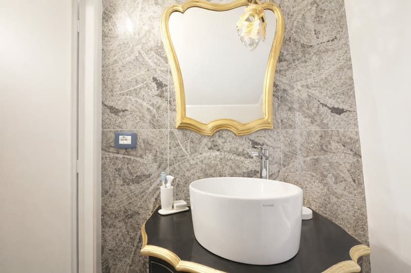 MODERNA MANSARDA DI DESIGN CON VISTA LAGO (11)