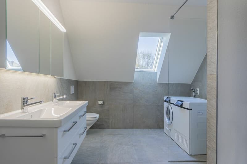 Grosszügige 4.5-Zimmerwohnung (11)