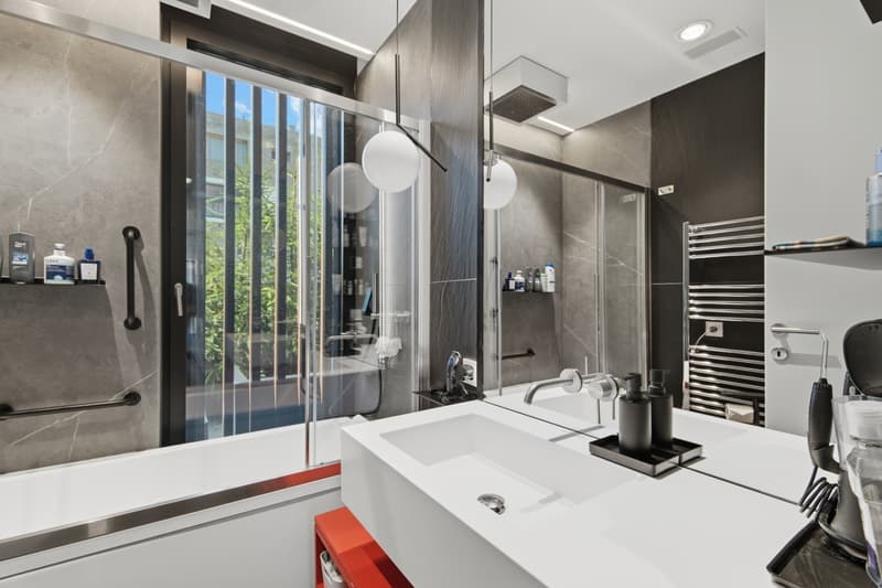 Modern Alpine Retreat (4)