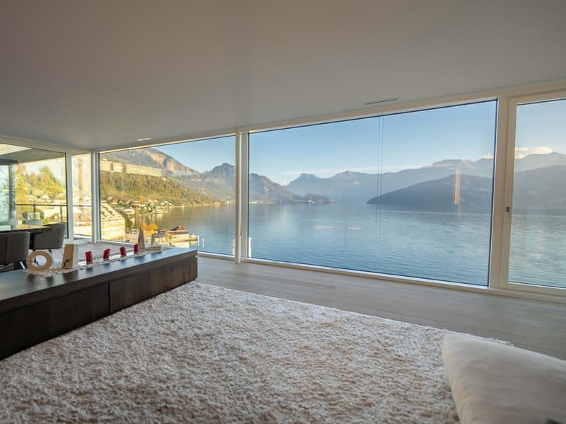 Unvergleichlicher Luxus mit See- und Alpenpanorama (1)