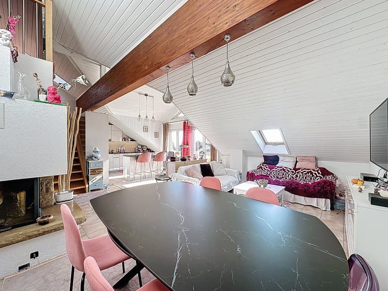 Charmant appartement en attique de 3.5 pièces à Savigny (7)