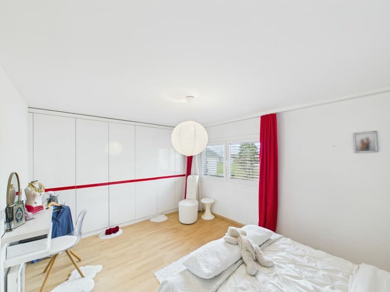 6.5 Zimmer Reihenmittelhaus mit Garten und Doppel-Carport (6)