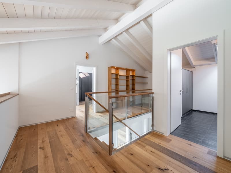 Attique 5.5 pièces avec grande terrasse et dégagement – 198 m² habitables (6)
