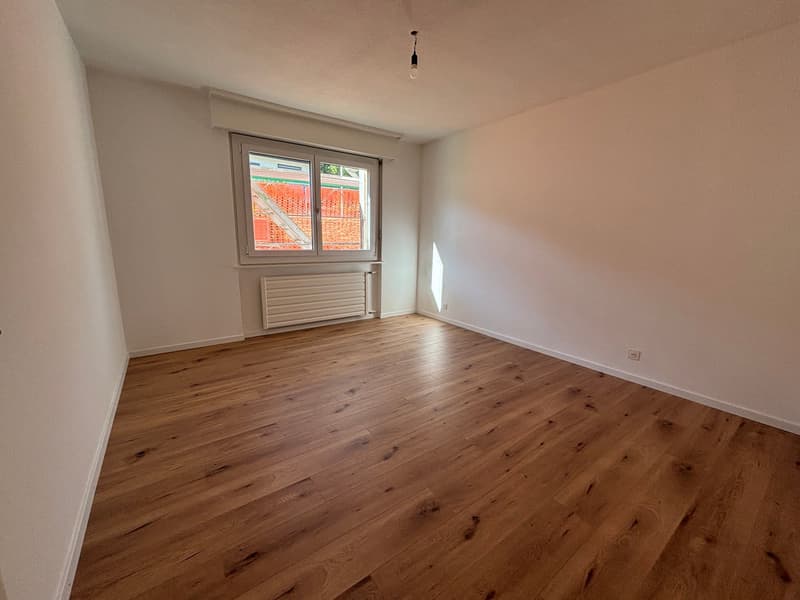 Appartement de 2.5 pièces lumineux et entièrement rénové à Matran – disponible immédiatement (4)