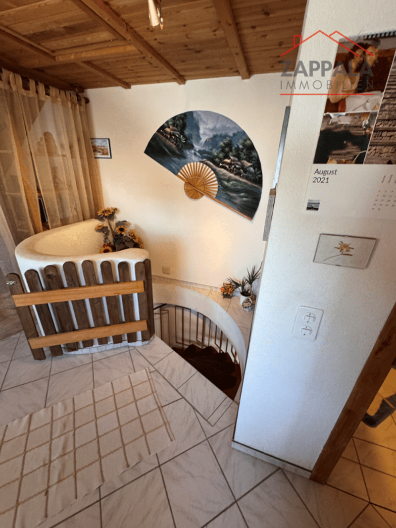 Charming semi-detached house in central location of Hölstein - spacious, well-maintained and with a view of the Vordere Frenke (20)