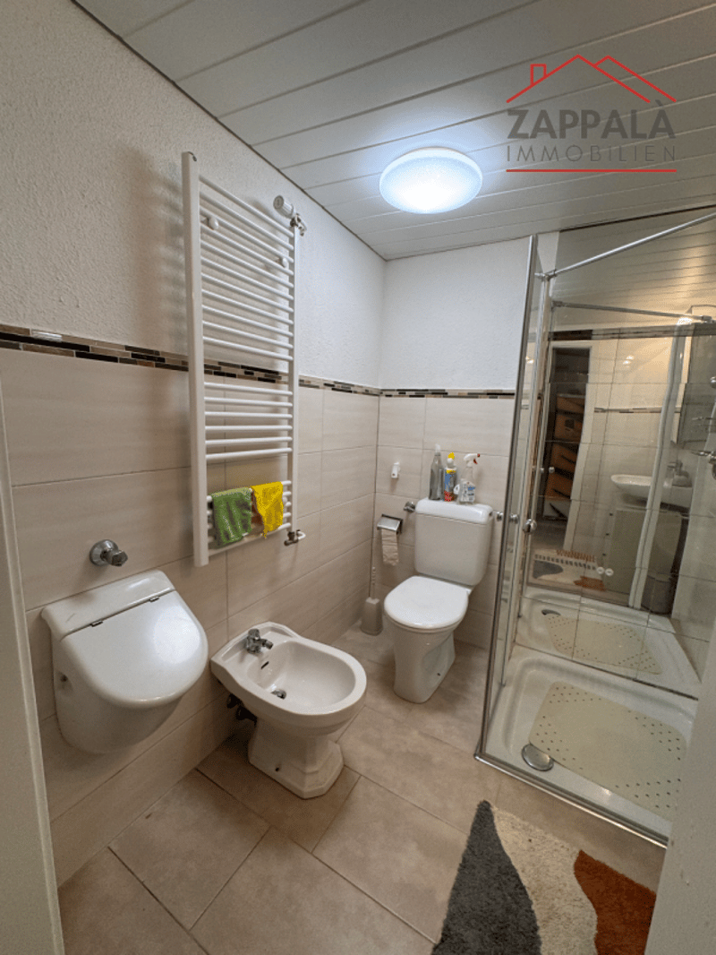 Charming semi-detached house in central location of Hölstein - spacious, well-maintained and with a view of the Vordere Frenke (8)