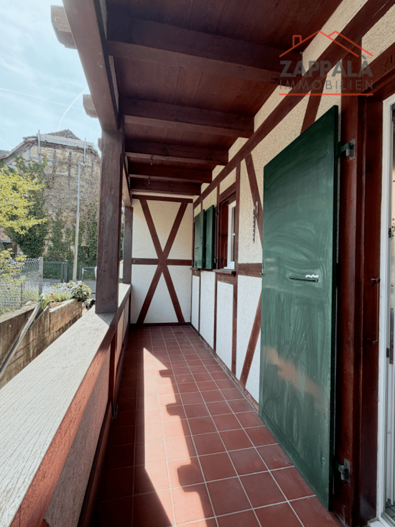 Elegante 4-Zimmer-Wohnung im Erdgeschoss In Schönenbuch (18)