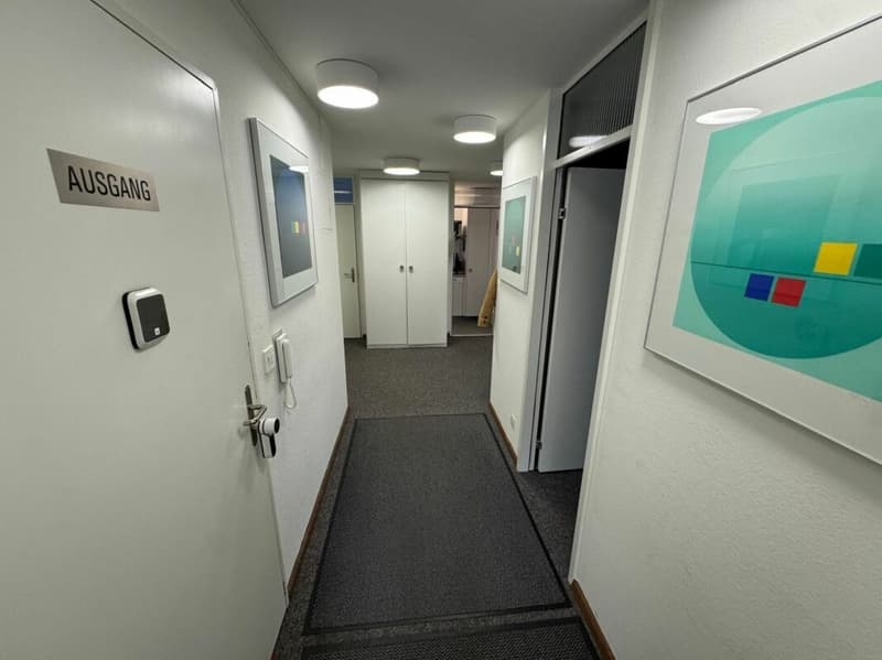 Moderne, bezugsbereite 4-Zimmer-Kanzlei mit Top-Ausstattung in zentraler Lage - per sofort zu vermieten (3)