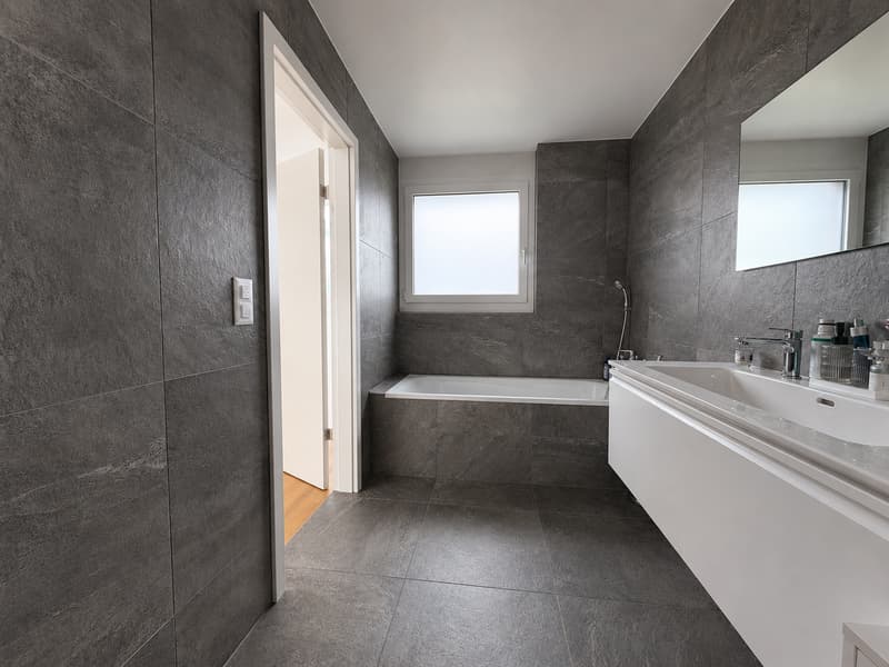 Appartement neuf 3,5 p. avec balcon - Middes (10)