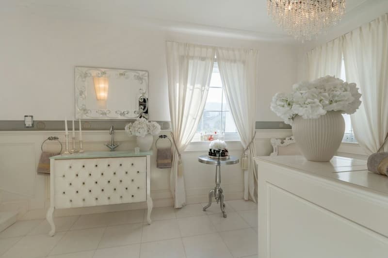 Elegantes Landhaus mit grosszügigen Nebenflächen (12)