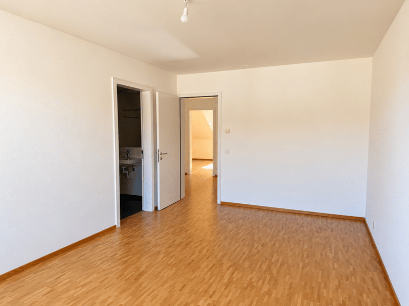 Grosszügige 4.5-Zi.-Maisonette-Wohnung mit Hobbyraum (9)