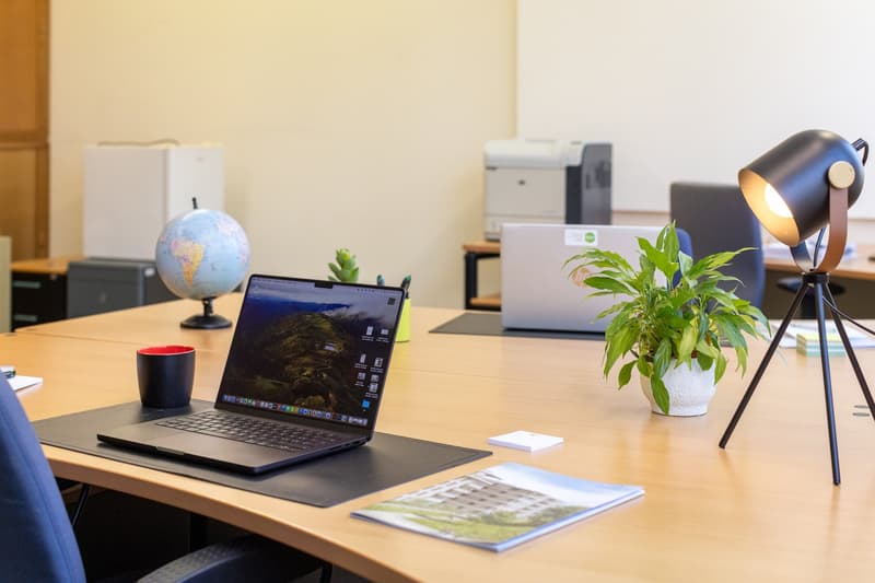 Bureau à louer sur mesure (6)