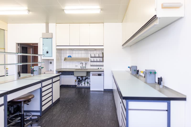 Laboratoires équipés (3)