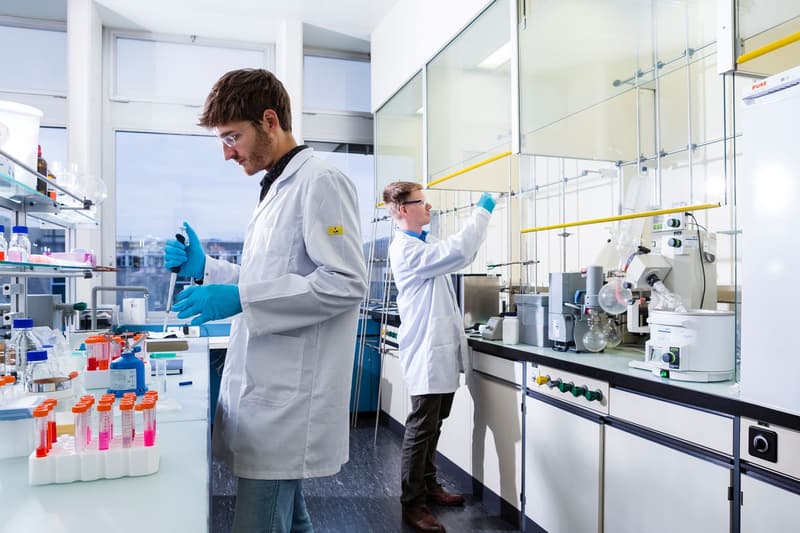 Laboratoires équipés (2)