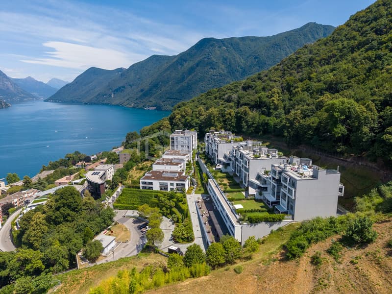 PRESTIGIOUS 4.5-ROOM FLAT WITH STUNNING LAKE VIEWS (3)