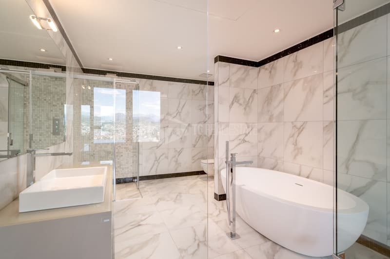 PRESTIGIOUS 4.5-ROOM FLAT WITH STUNNING LAKE VIEWS (11)
