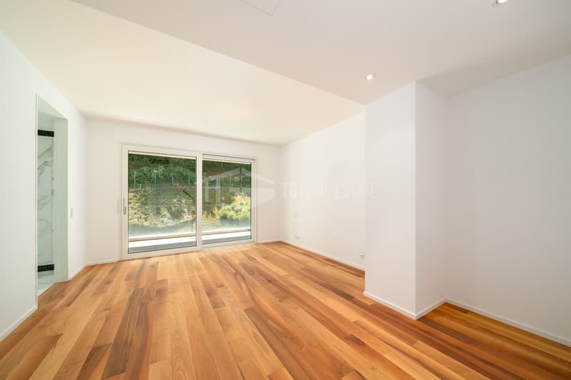 PRESTIGIOUS 4.5-ROOM FLAT WITH STUNNING LAKE VIEWS (12)
