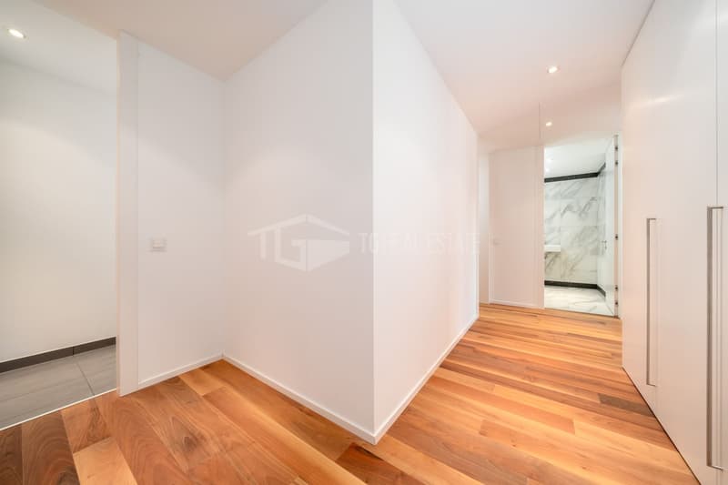 PRESTIGIOUS 4.5-ROOM FLAT WITH STUNNING LAKE VIEWS (14)