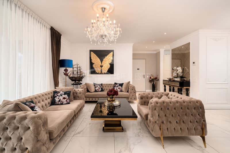 STYLISH PENTHOUSE JUST A SHORT WALK FROM THE CENTRE OF LUGANO (1)