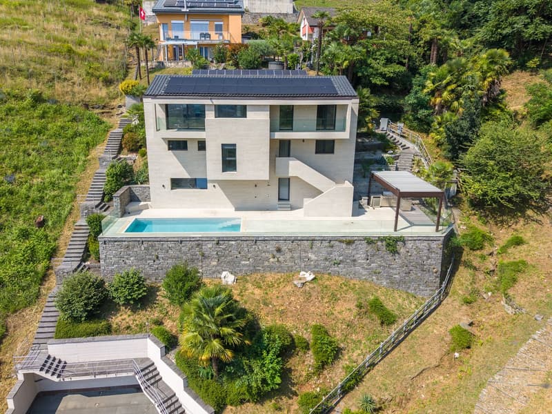 Villa Teresa: Ein Traum mit atemberaubendem Seeblick (1)