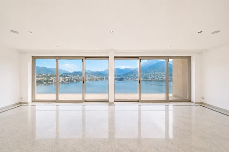 5.5-ROOM PENTHOUSE WITH WONDERFUL LAKE VIEW (3)