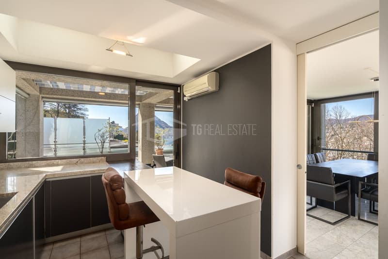 ELEGANT VILLA WITH LAKE VIEW AND SWIMMING POOL IN RUVIGLIANA (9)