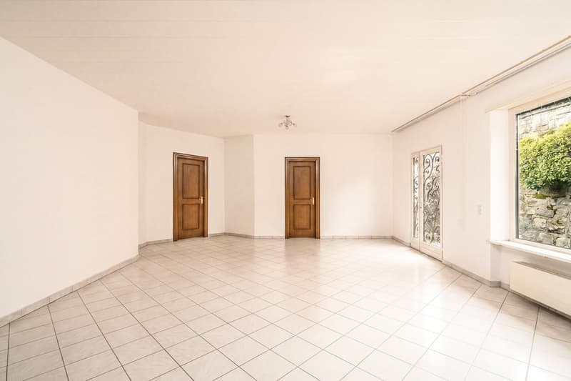 A corner of paradise - Mediterranean elegance with a lake view (9)