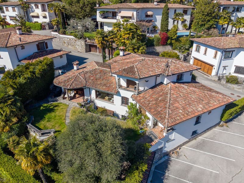 A corner of paradise - Mediterranean elegance with a lake view (12)